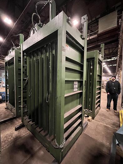 Used PHILADELPHIA TRAMRAIL (PTR) MODEL 3400HD VERTICAL BALER