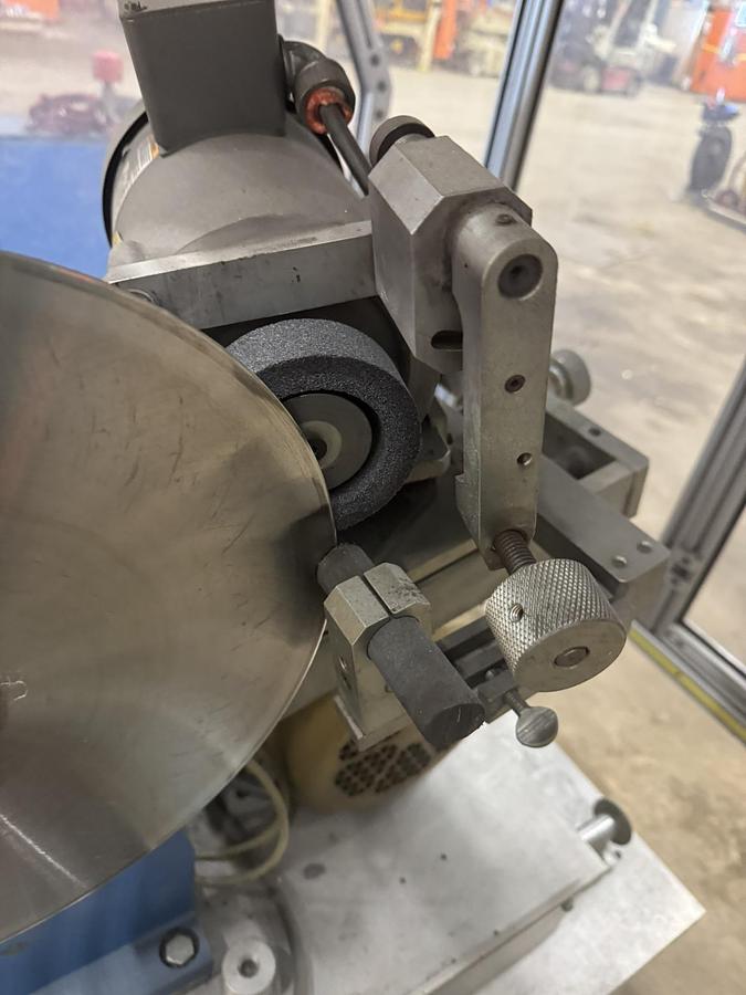 Used 60" WIDE LEVER LS1500 AUTOMATIC SINGLE KNIFE BALONEY CUTTER 16" DIAMETER