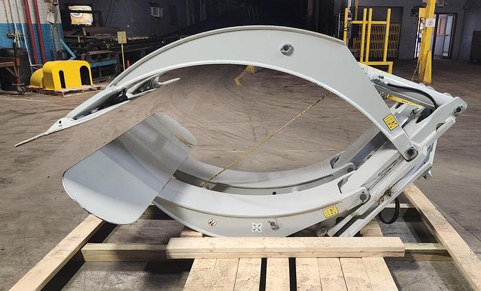 Used 2018 CASCADE 90F-RCP TISSUE ROLL CLAMP 105" DIAMETER CLASS IV