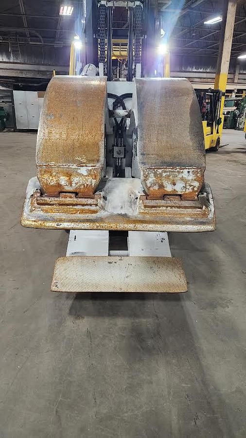 Used 15,500 POUND HYSTER MODEL S155FT FORKLIFT WITH 84" CASCADE EXTRA HEAVY PAPER ROLL CLAMP