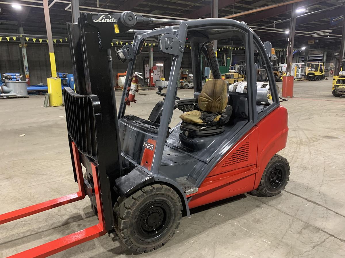 Used 5,000 LB. LINDE MDL H25T  2-STAGE MAST LH89"/RH120" CLASS III PNEUMATIC TIRES