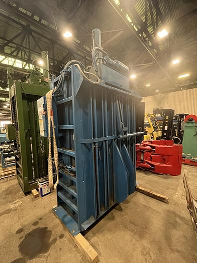 Used MARATHON VERTICAL BALER MODEL 6030RB