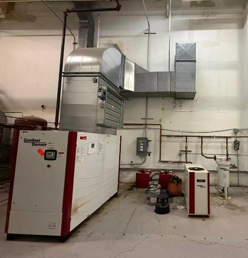Used GARDNER DENVER VS 70 COMPLETE VARIABLE SPEED ROTARY SCREW AIR COMPRESSOR SYSTEM MANUFACTURED 2018