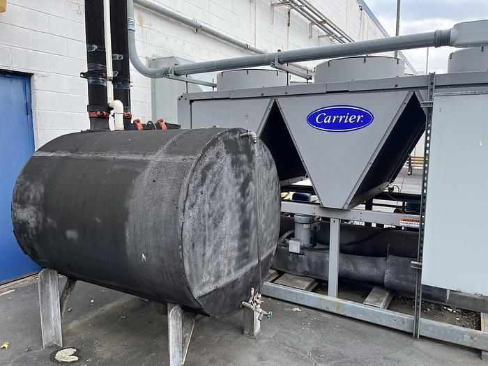 Used CARRIER CHILLER MODEL 30RBB1106-1-C-3