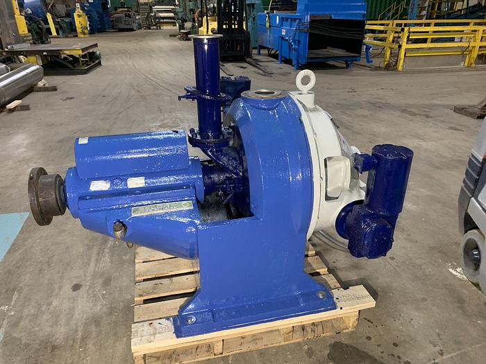 Used BELOIT DD4000 24" REFINER WITH NEW VALMET DOOR INSTALLED 2022