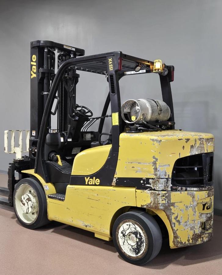 Used 15,500LB CAPACITY YALE GLC155VX FORKLIFT WITH SIDE SHIFT FORK POSITIONER