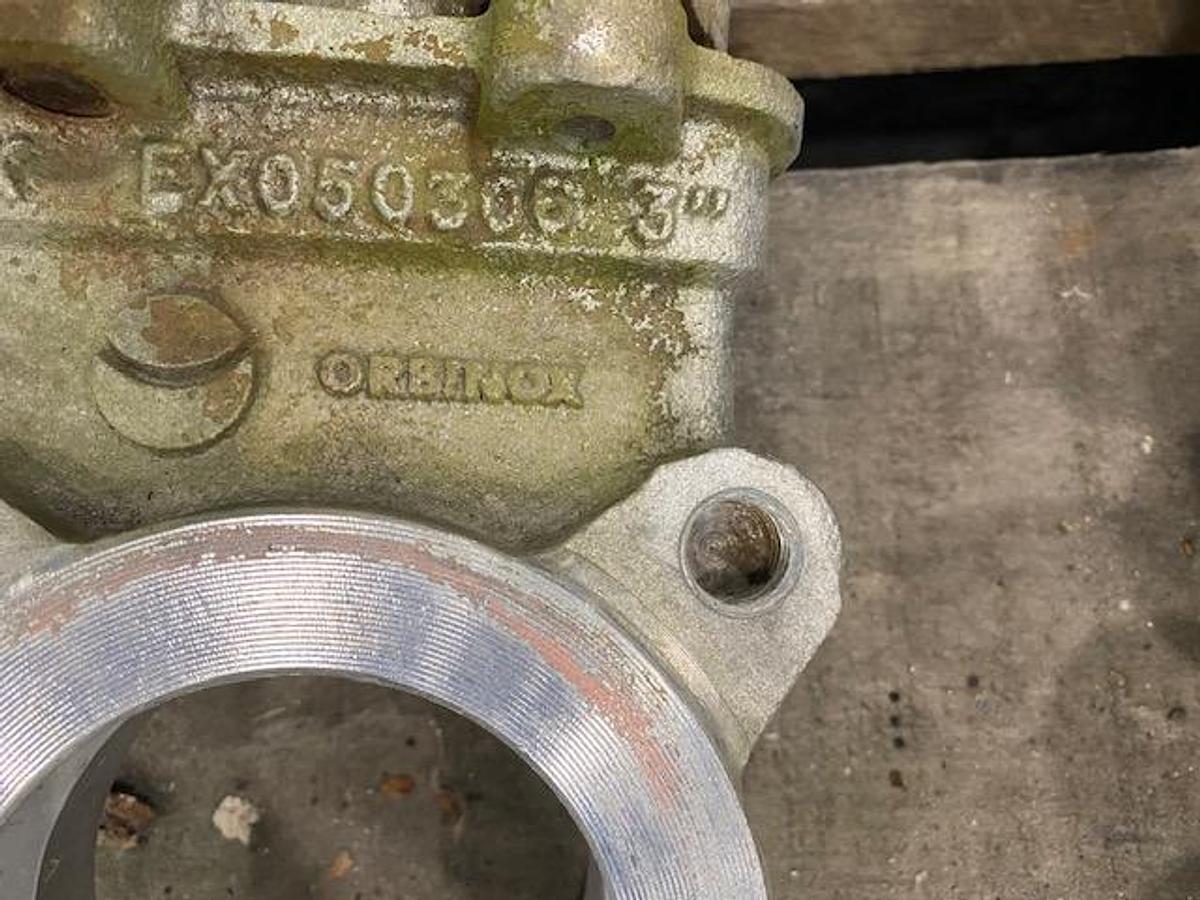 Used MANUAL STAINLESS STEEL KNIFE GATE VALVES 3" & 4" LOT OF (11)