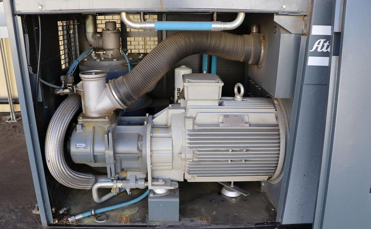 Used 145 HP/110kW ATLAS COPCO G110-6.8 SCREW AIR COMPRESSOR WITH ATLAS COPCO WATER SEPERATOR