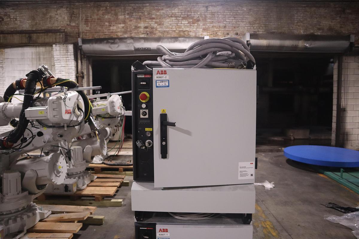 ABB MODEL IRB 6700-300/2.70 ROBOT 6-AXIS MANUFACTURED 2021 (8 AVAILABLE)