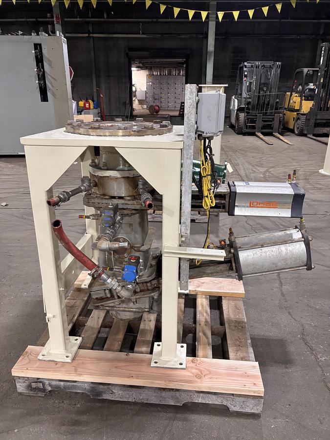 Used 17.5" BLACK CLAWSON HD CLEANER