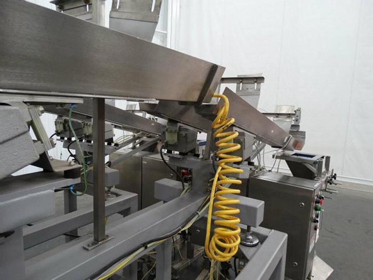 Used WEIGHPACK SYSTEMS INC MODEL COUNTING DEVICE TW/TP LINEAR COUNTER AND VS BAGGING SYSTEM