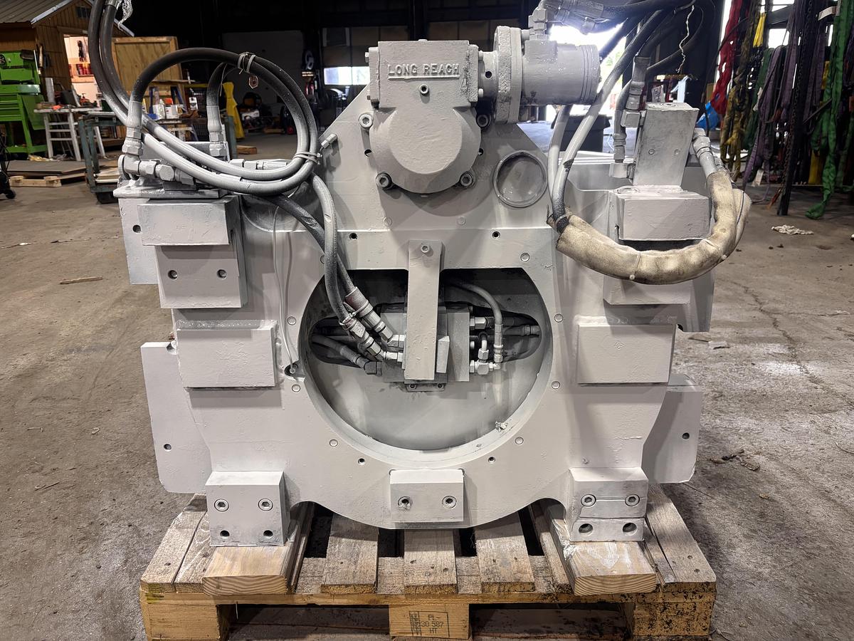 Used CASCADE CLASS III CARTON CLAMP ATTACHMENT