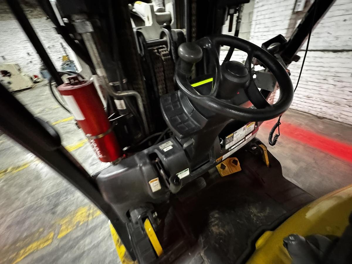 Used 15,500 POUND YALE MODEL GLC155VX FORKLIFT WITH 72" CASCADE PAPER ROLL CLAMP LOW HOURS