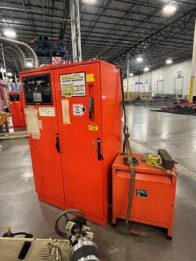 Used PAPER MACHIENRY CORPORATION PMC-1000 12OZ CUPS