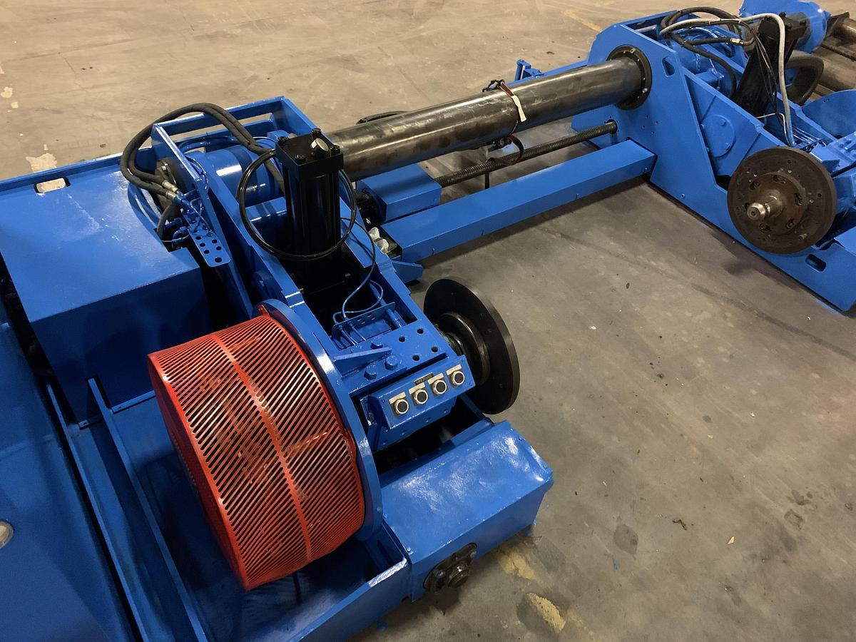 Used 87" JAGENBERG SHAFTLESS FLOOR PICK UP UNWIND STAND MDL SE-15 60" OD ROLL CAPACITY