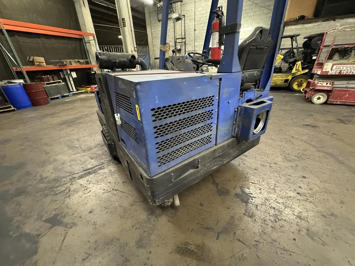 Used AMERICAN LINCOLN TECHNOLOGY FLOOR SWEEPER MODEL 579-541