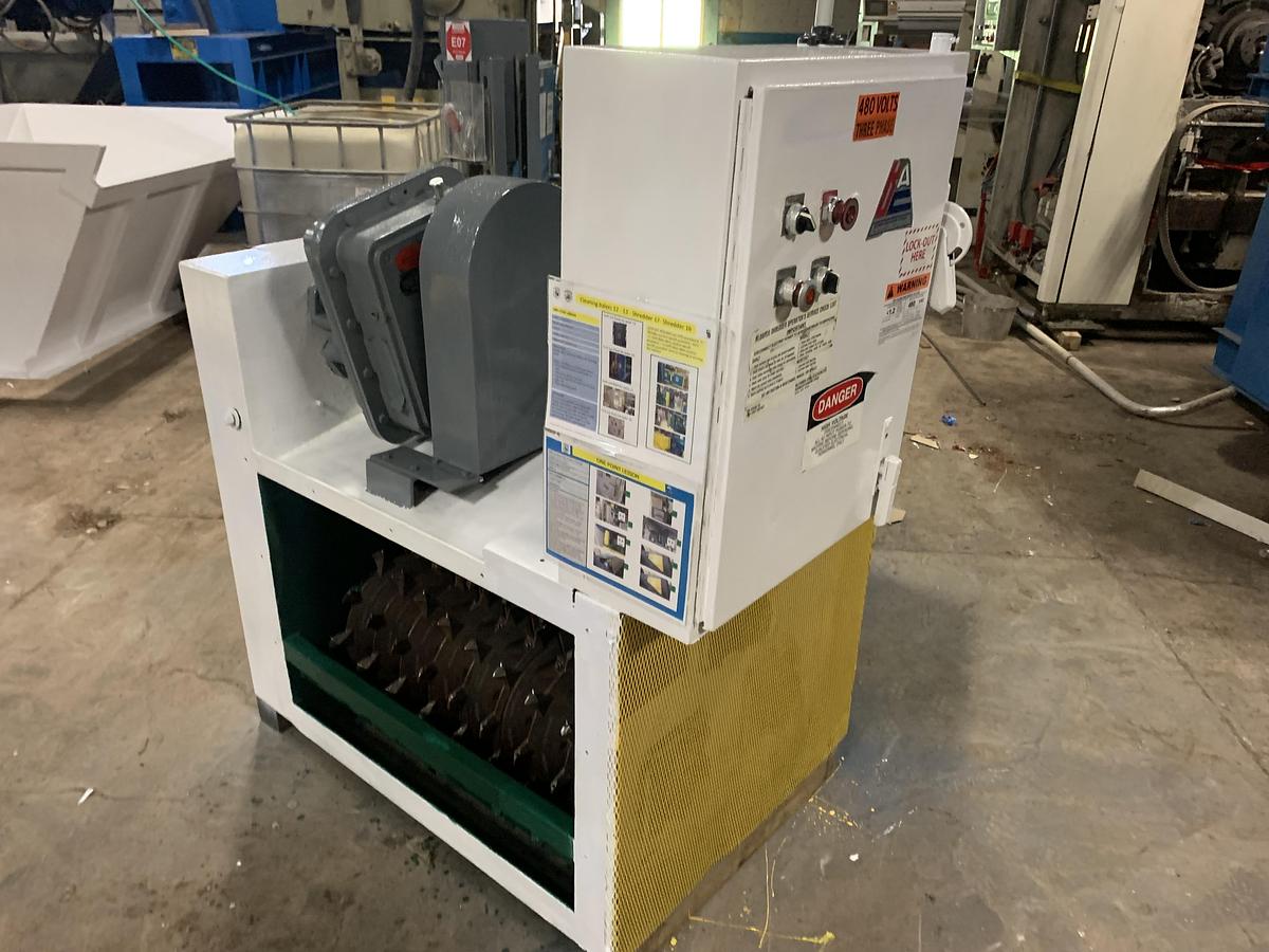 Used BLOAPCO FLOOR SWEEP SHREDDER