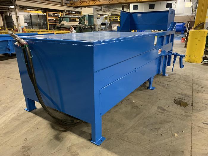 Used SHRED-TECH AZ-80 SHREDDER WITH COMPACTOR AND CONVEYOR