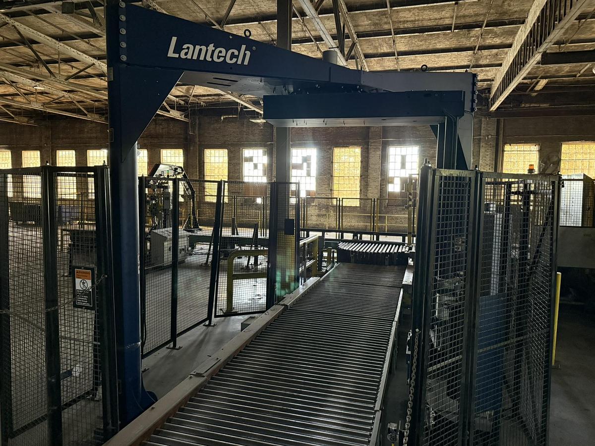 Used LANTECH MODEL SC STRETCH WRAPPER MANUFACTURED 2017
