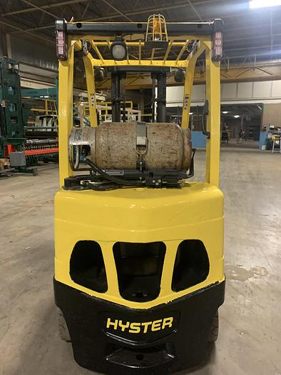 Used 6,000 POUND HYSTER S60FT FORKLIFT 2-STAGE MAST