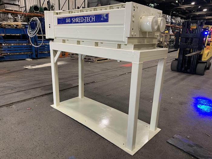 Used SHRED-TECH ST75E DUAL SHAFT SHREDDER WITH TWO 40 HP MOTORS MANUFACTURED 2004