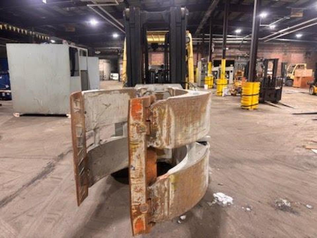 Used 12,000 LB. YALE MDL GLC120VXPRS LH92"/RH185" WITH 72" CASCADE PAPER ROLL CLAMP MANUFACTURED 2019