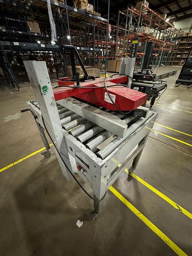 Used CENTRAL CP-322U CASE TAPER CARTON SEALER SYSTEM