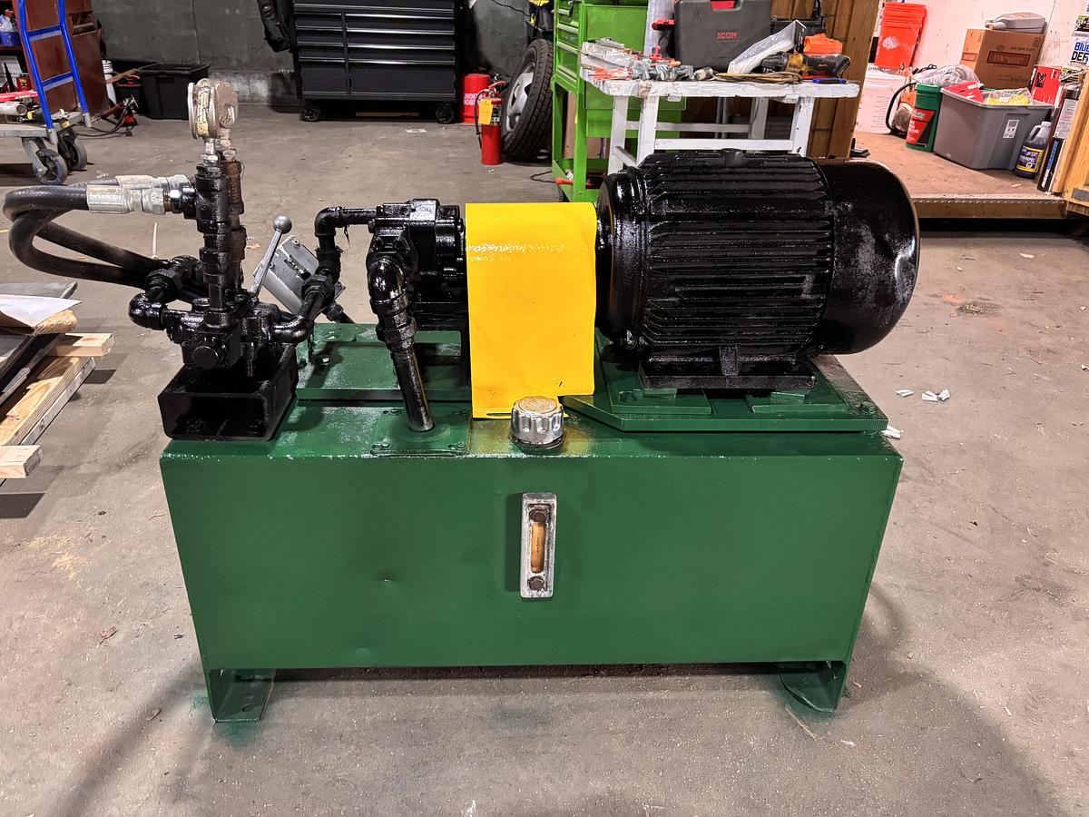 Used 72" WIDE BLACK CLAWSON ROLL SPLITTER 84" DIAMETER CAPACITY