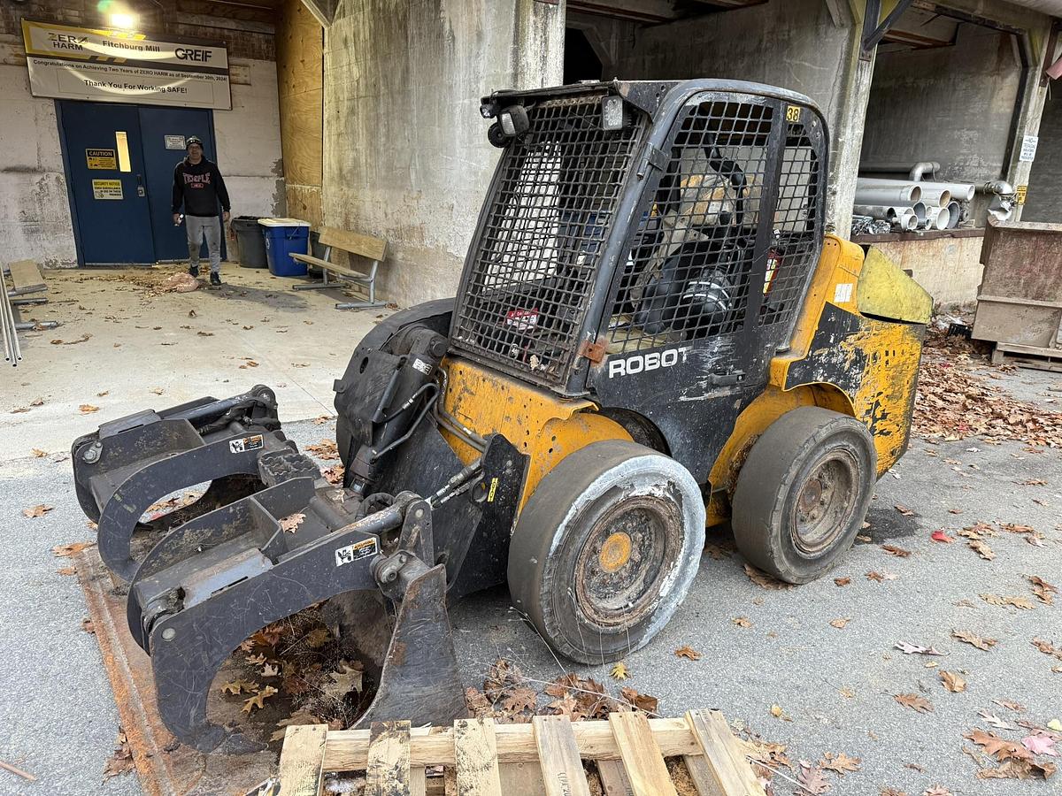 Used ROBOT SKID STEER