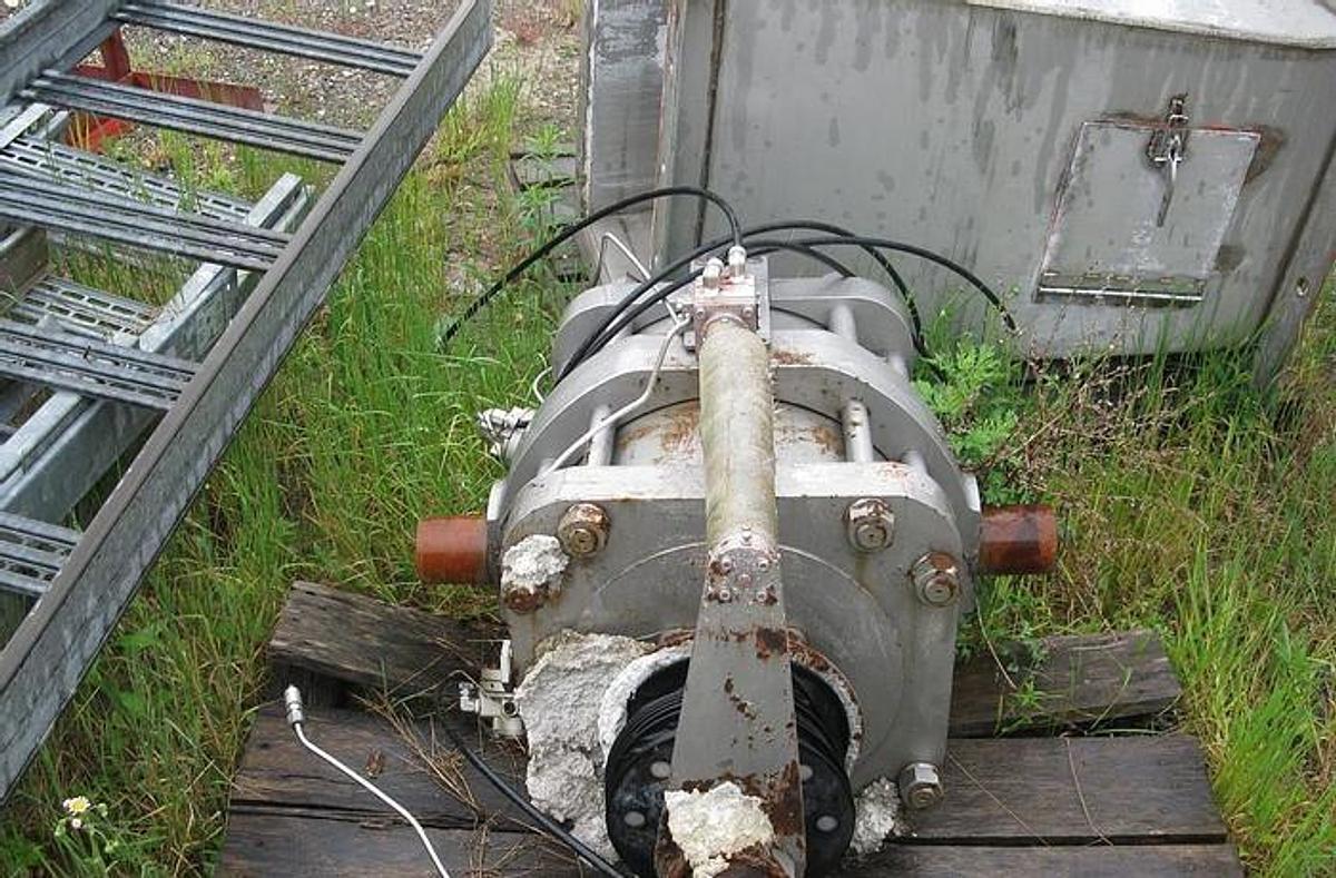 Used SHINHAMA MODEL CCE-8-1200 KNEADER 260 ODST/D