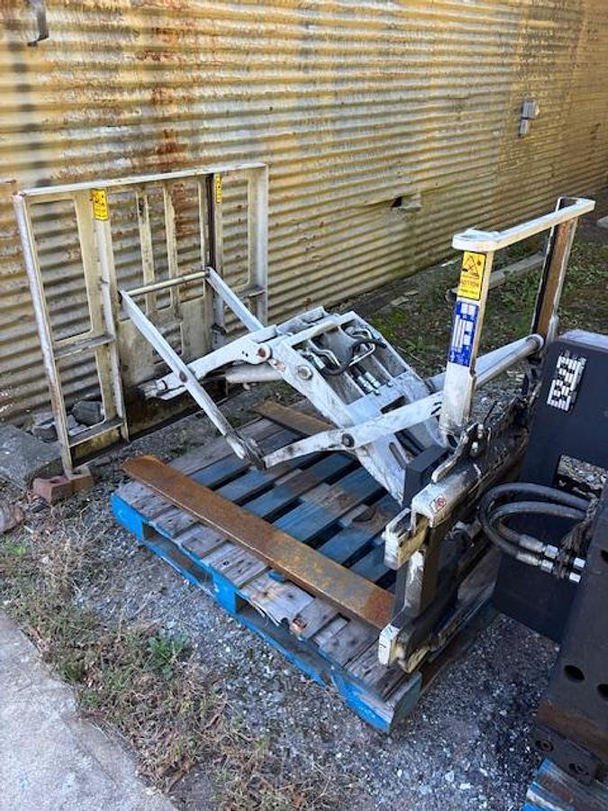 Used CASCADE MODEL 353-PLS-365 PUSH PULL ATTACHMENT