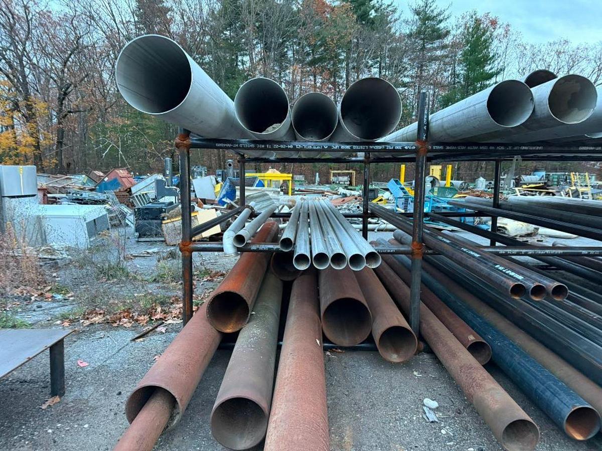 Used LARGE AMOUNT OF CAST, STAINLESS STEEL, ALUMINUM, GALVINIZED AND PVC PIPES