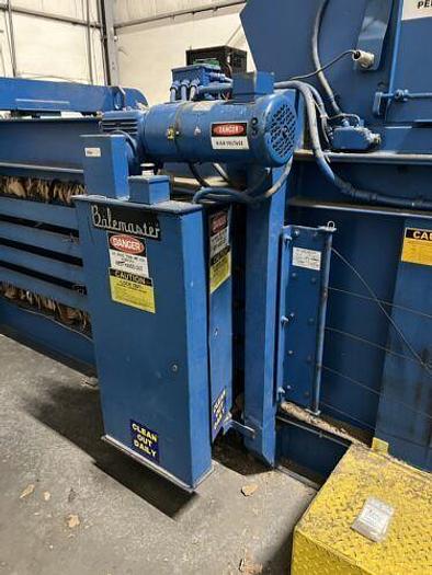 Used BALEMASTER 5260-8 HORIZONTAL BALER 60HP AUTO TIE