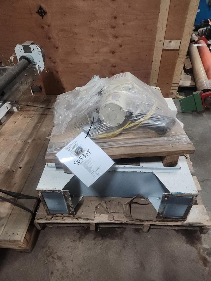 Used 36" WIDE REM (ASSOCIATED MACHINE DESIGN) MODEL 3250.17 DUPLEX SLITTER REWINDER