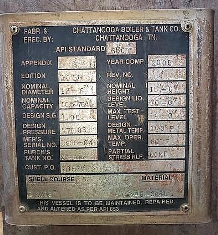 Used 10,557 GALLON STAINLESS STEEL VERTICAL TANK