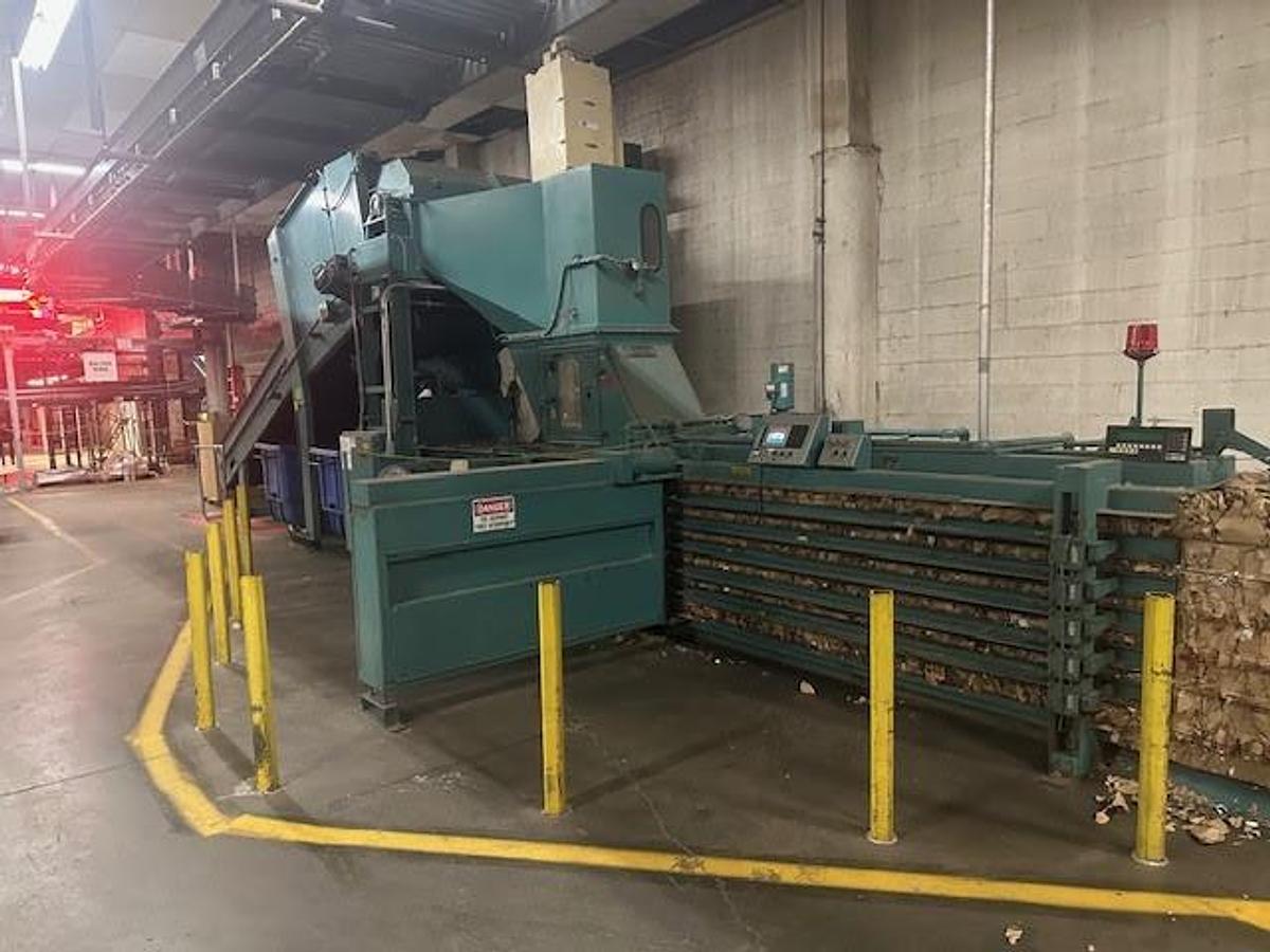 Used MAREN MODEL 72-S-0E-75 40HP HORIZONTAL AUTO-TIE BALER W/MAREN MODEL 60 HOGGER