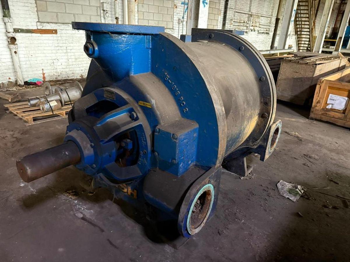 Used NASH 904 L2 VACUUM PUMP