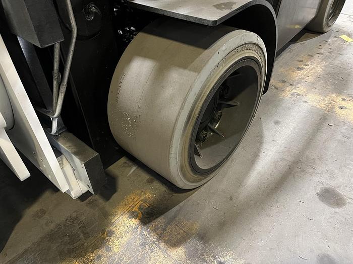 Used 12,000 POUND HYSTER S120FTPRS PAPER ROLL CLAMP TRUCK-PENDING AUC