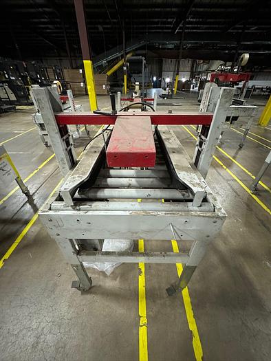 Used CENTRAL CP-322U CASE TAPER CARTON SEALER SYSTEM