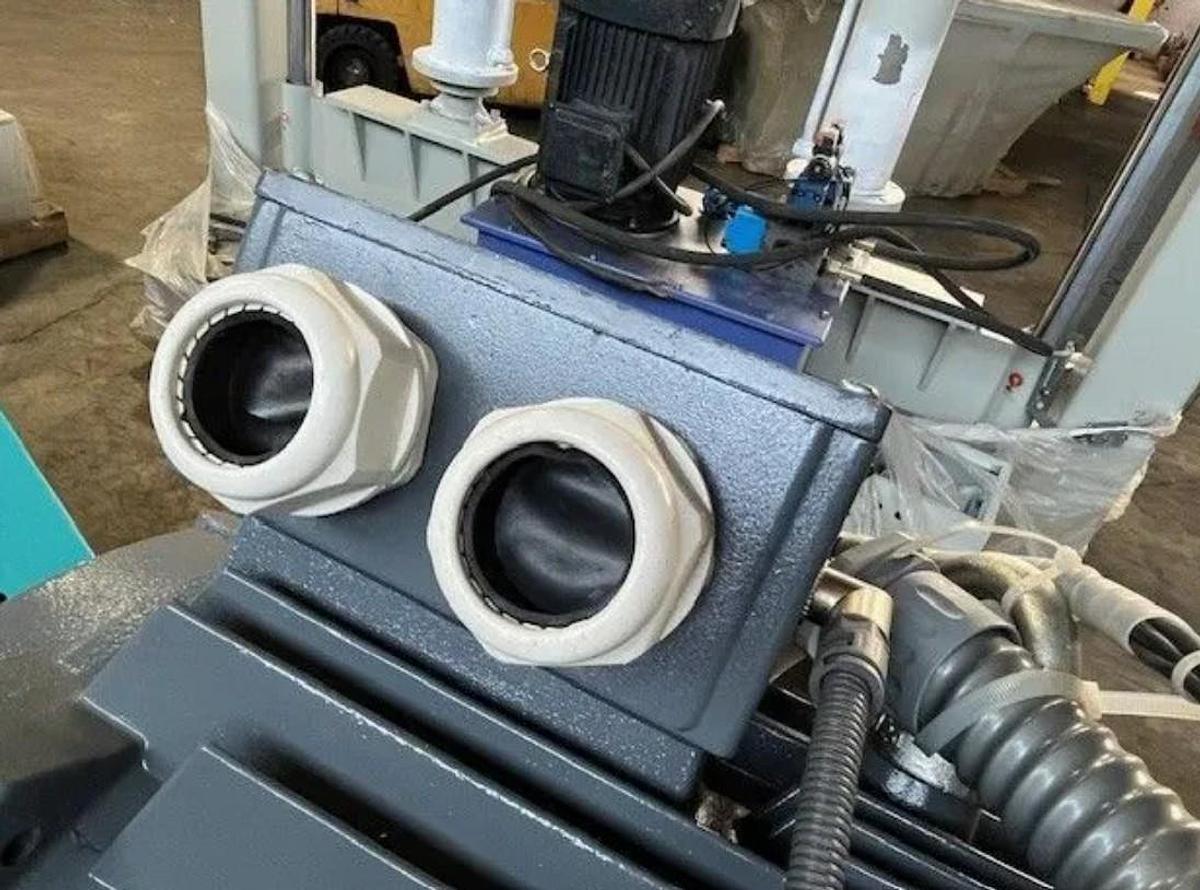 Used 52" WIDE VECOPLAN SINGLE SHAFT SHREDDER FOR 150HP MODEL VAZ 1300 M FF - NEVER USED