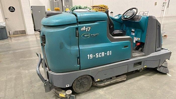 Used TENNANT M17 BATTERY-POWERED RIDE-ON SWEEPER-SCRUBBER