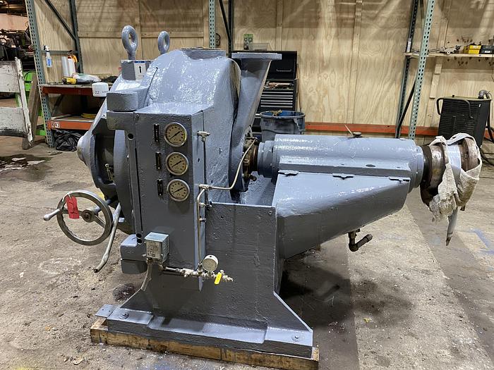 Used 34"/38" BELOIT DD4000 DOUBLE DISC REFINER