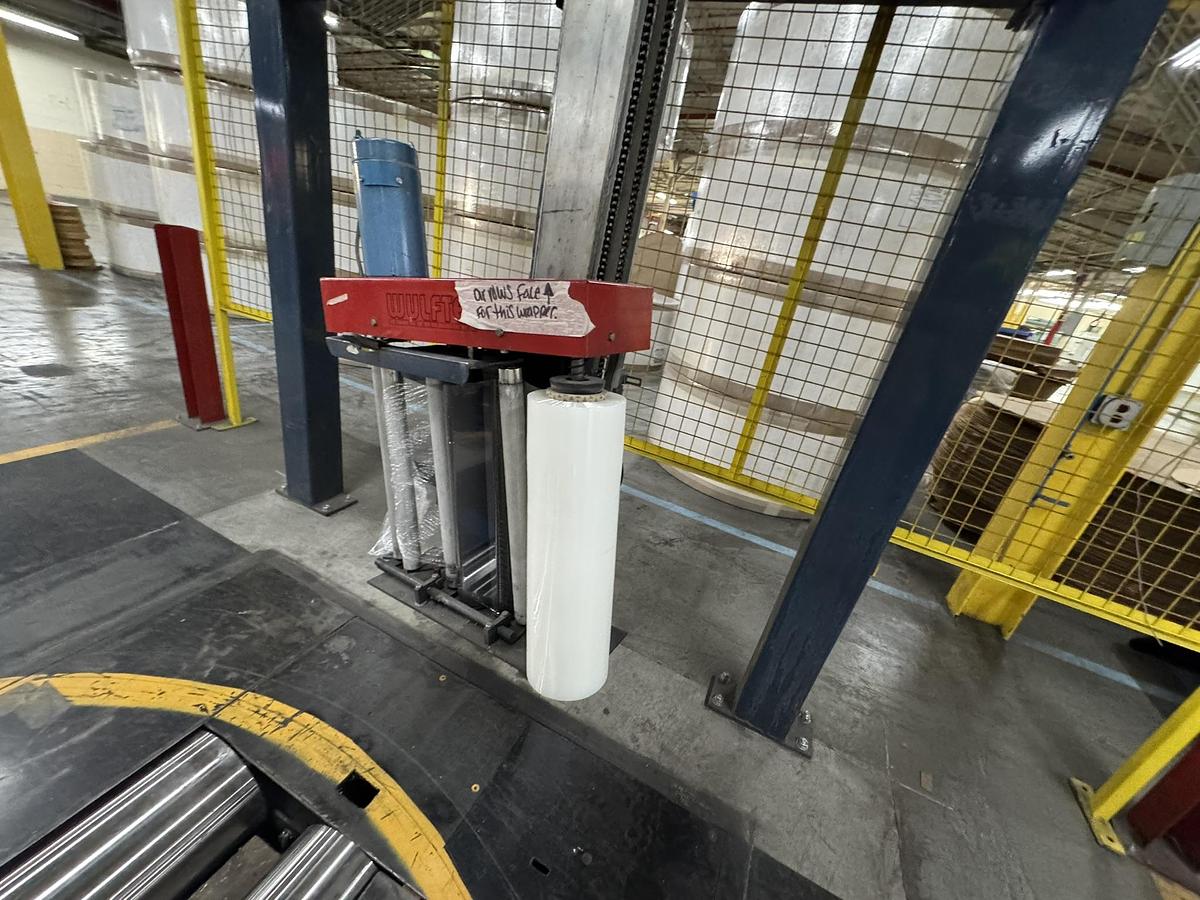 Used WULFTEC MODEL WRT-200-CW PALLET WRAPPER