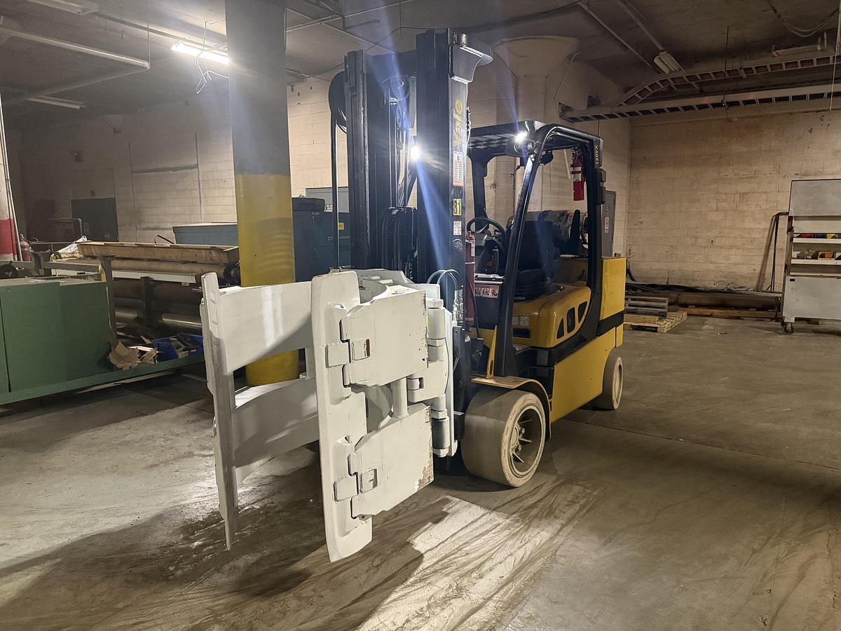 Used 12,000 LB. YALE MDL GLC120SVX LH100"/RH206" 60" CASCADE PAPER ROLL CLAMP MANUFACTURED 2018 PENDING JA