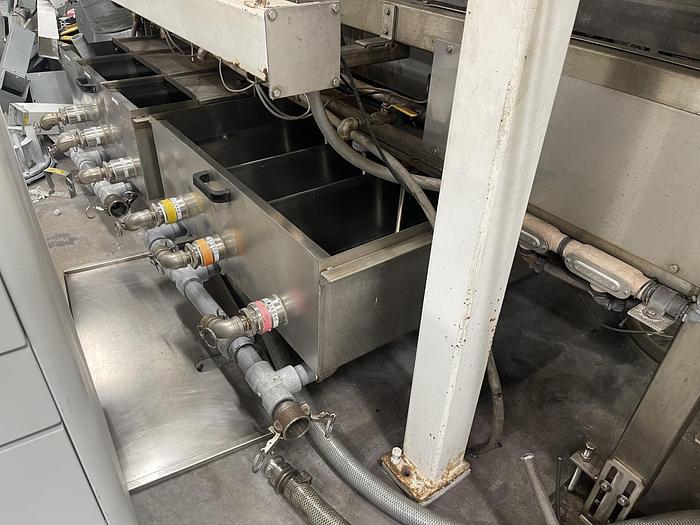 Used BILLCO MODEL 210-24-8SP VERSA CLEAN WASHER STAINLESS STEEL Pending JE