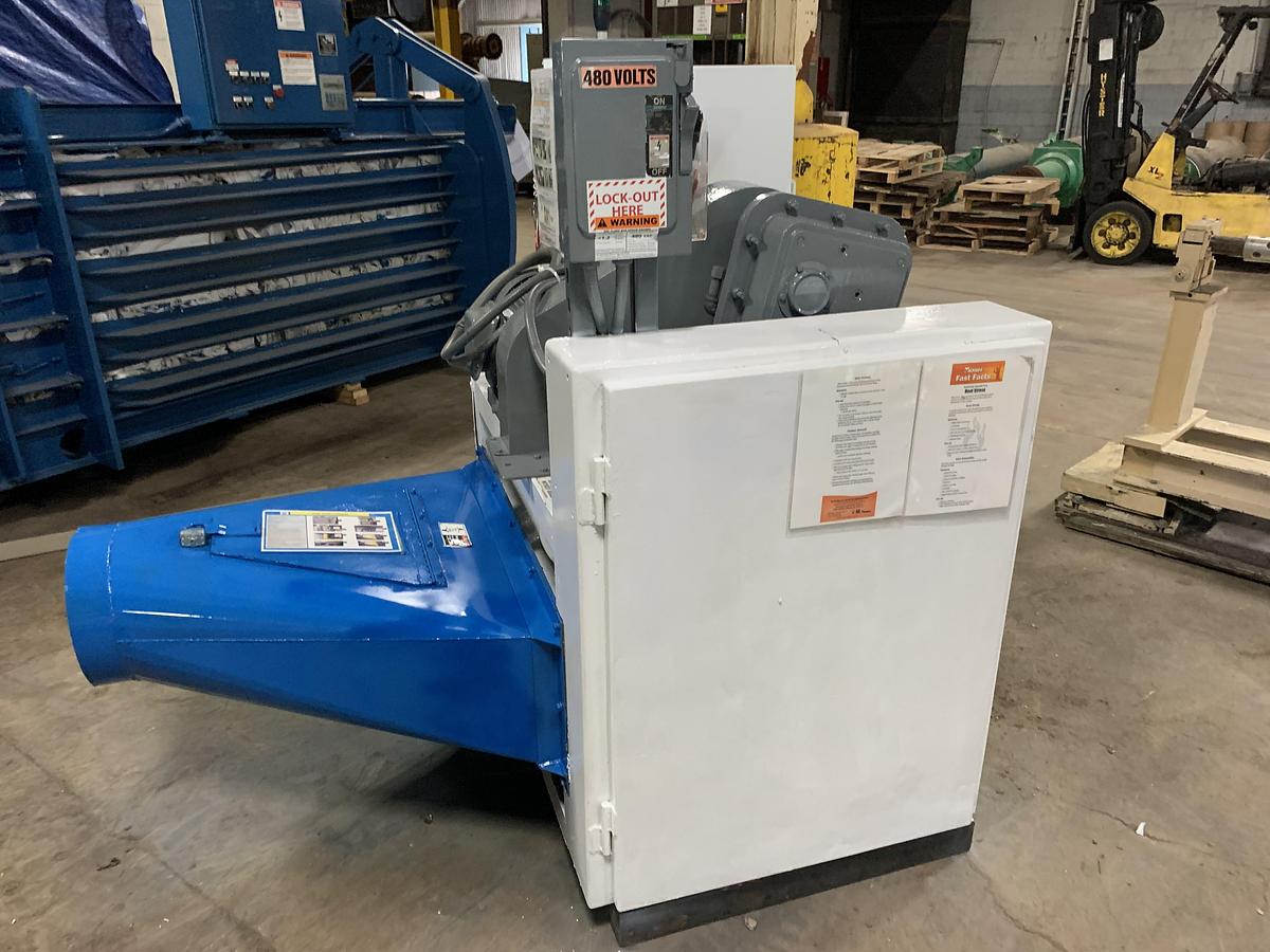 Used BLOAPCO FLOOR SWEEP SHREDDER