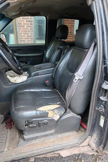 Used 2004 CHEVROLET 1500 SILVERADO 4X4 PICKUP TRUCK