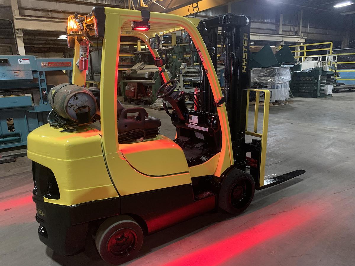 Used 7,000 POUND LB. HYSTER MODEL S70FT FORKLIFT SS/FP