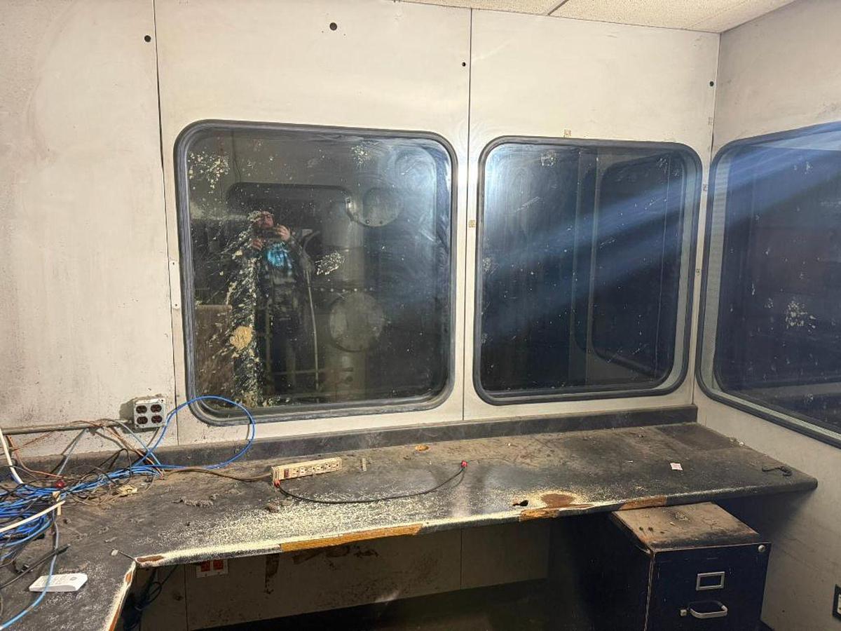 Used MECART ACOUSTIC AND AIR SOLUTIONS CONTROL ROOM