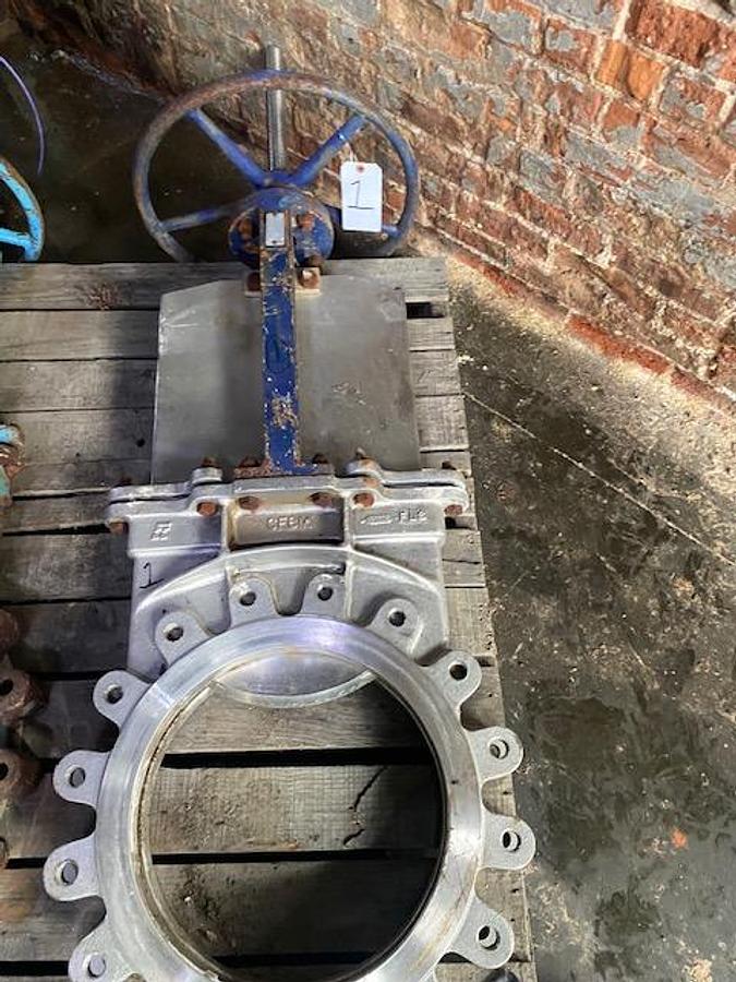 Used EC VALVE 16" DIA. MANUAL SLIDE GATE VALVE T-316  S/S
